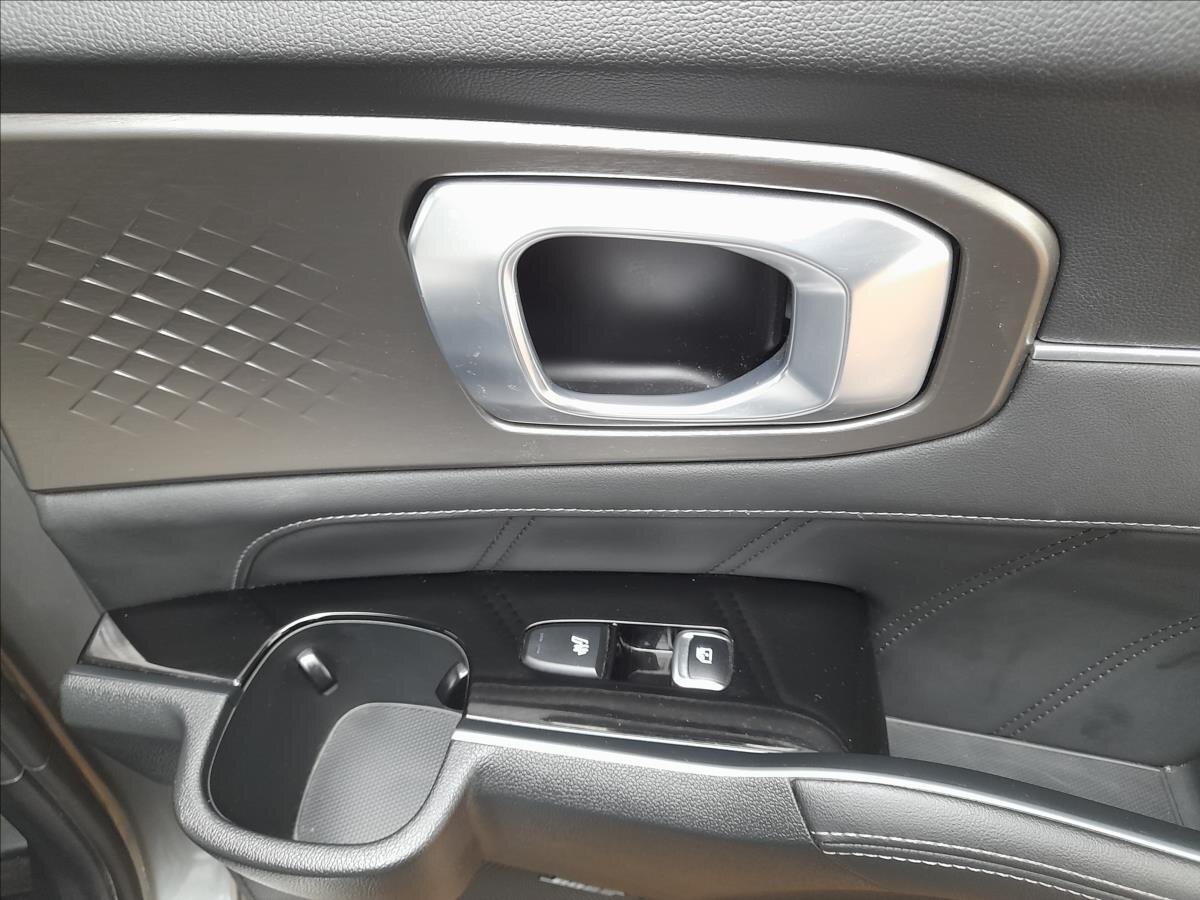 KIA Sorento SUV 2,2 l 148 kw