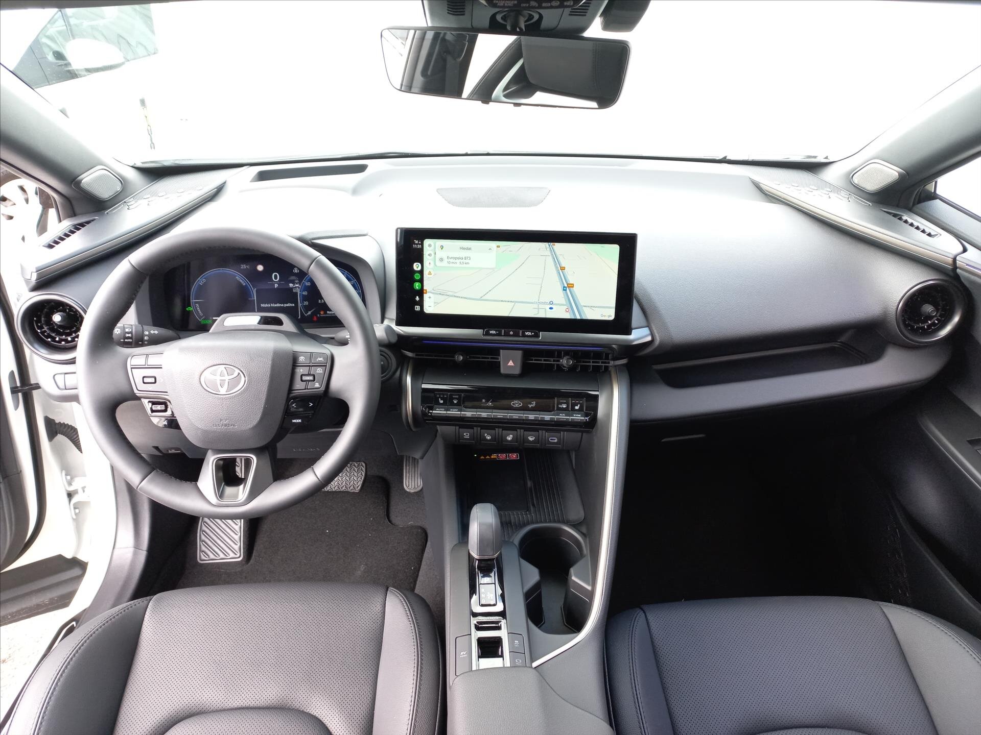 Toyota C-HR CUV / Crossover 1,8 l 72 kw