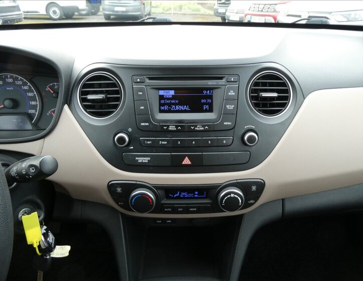 Hyundai i10 Hatchback 998,0 49 kw