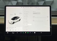 Tesla Model 3 Sedan / Limuzína 0,0 239 kw