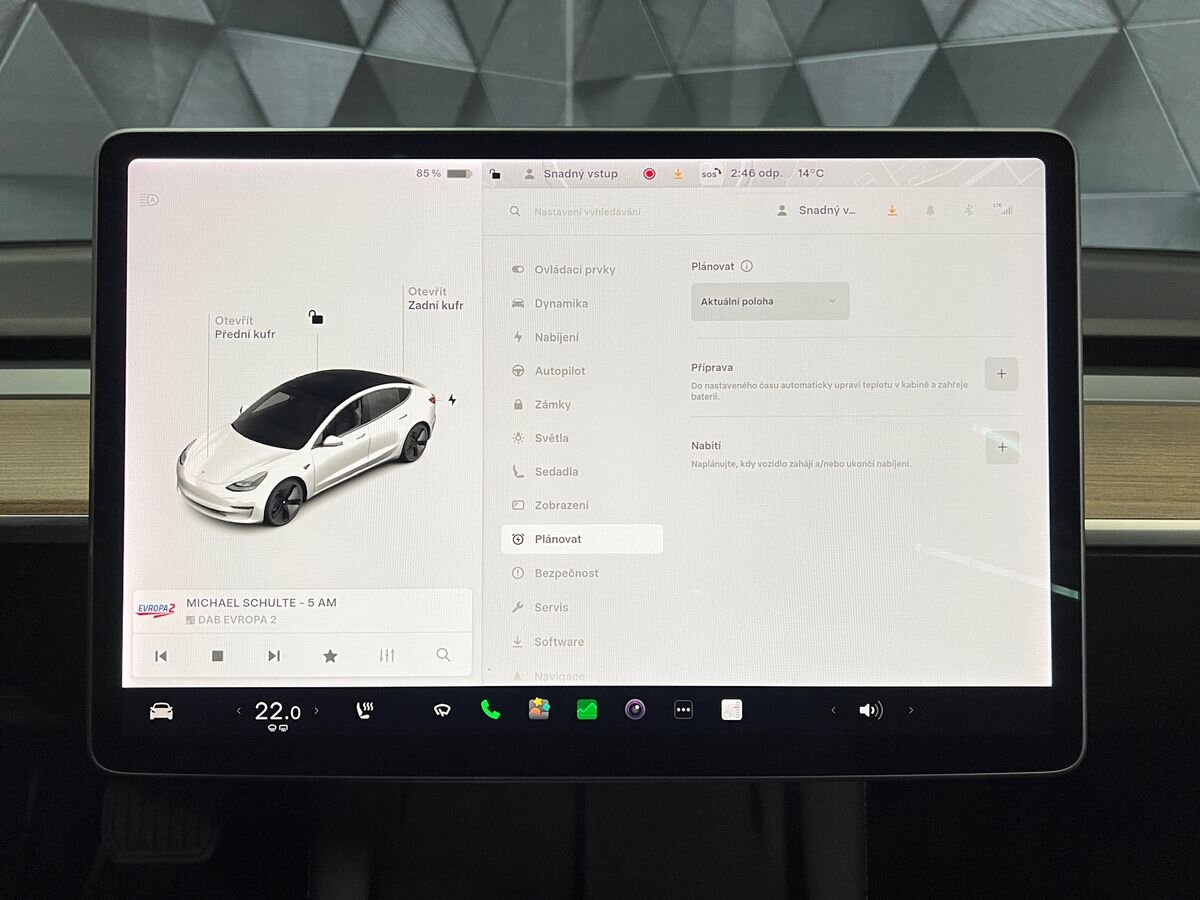Tesla Model 3 Sedan / Limuzína 0,0 239 kw