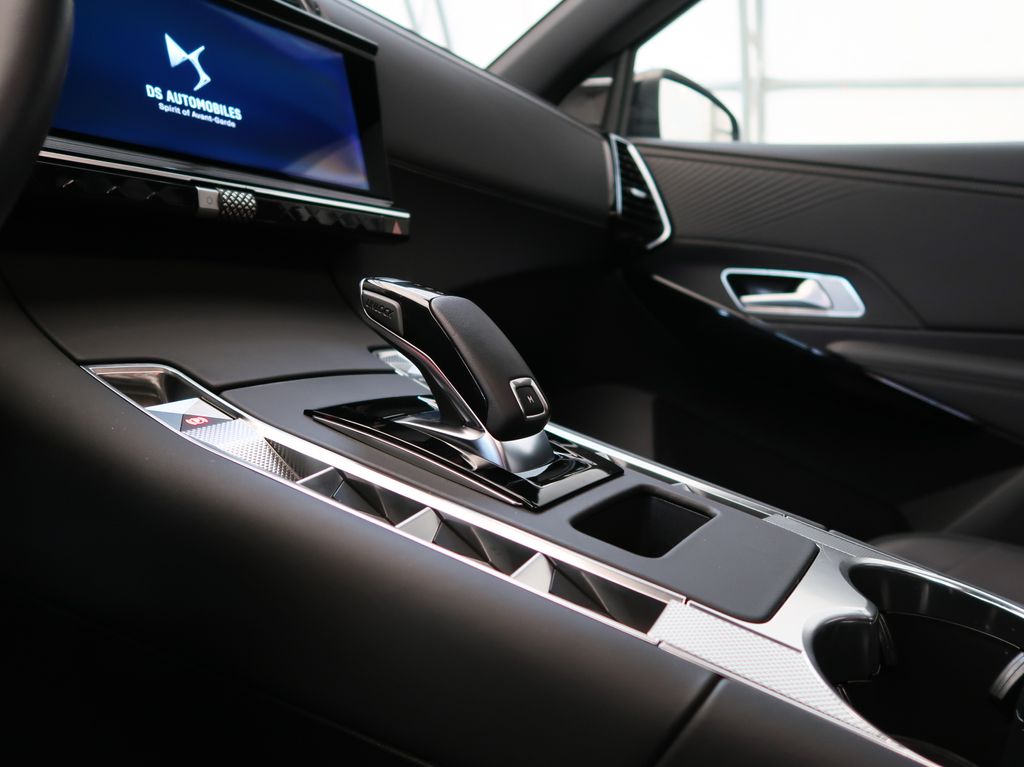 DS Automobiles DS7 Crossback