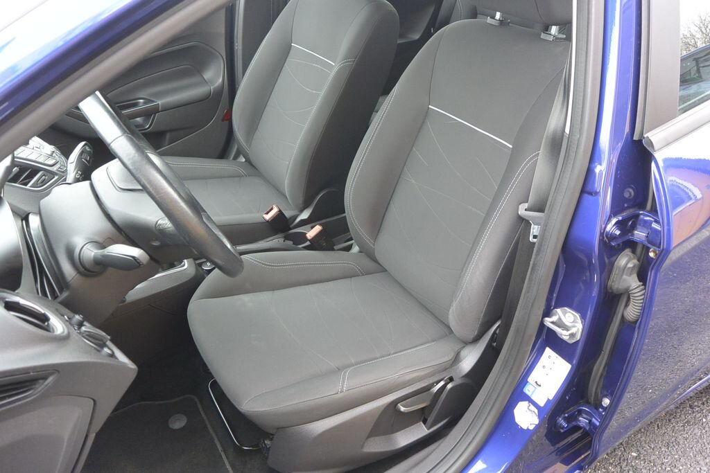 Ford Fiesta Hatchback 998,0 74 kw