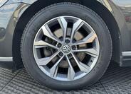 Volkswagen Passat 40