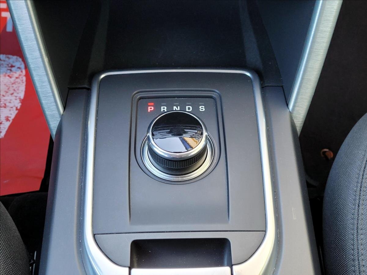 Land Rover Discovery Sport SUV / Terénní 2,0 l 110 kw