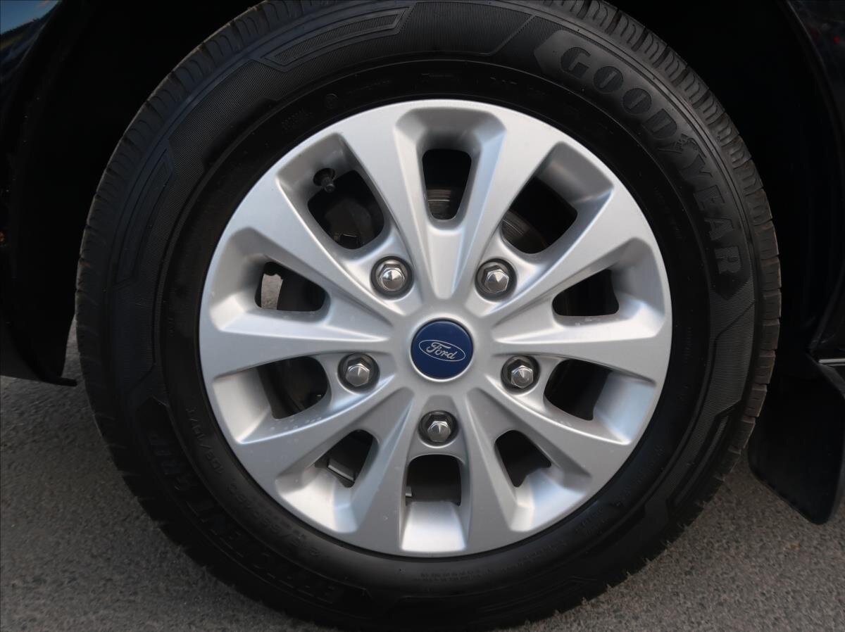 Ford Tourneo Custom MPV 2,2 l 114 kw