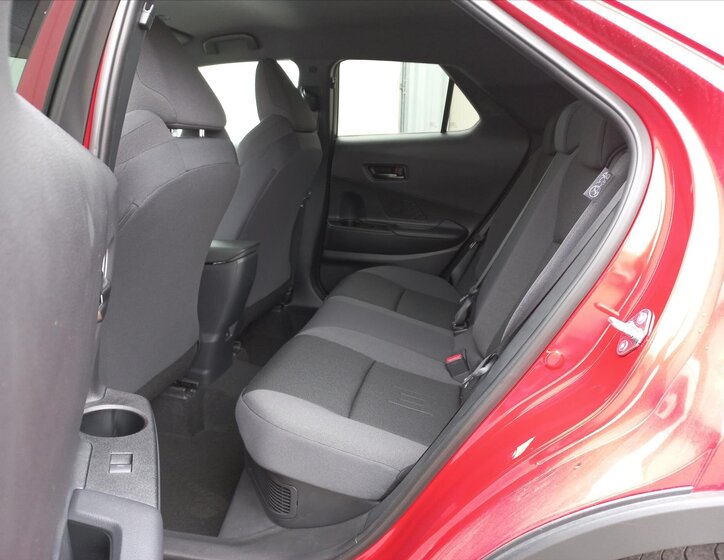 Toyota C-HR Hatchback 2,0 l 112 kw