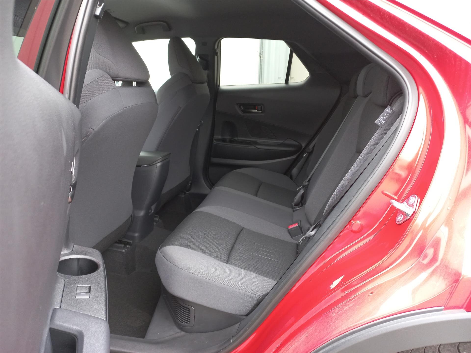 Toyota C-HR Hatchback 2,0 l 112 kw