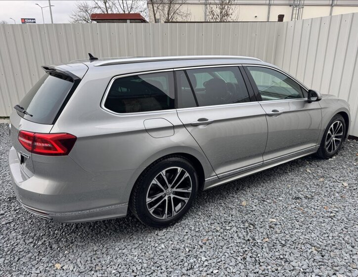 Volkswagen Passat 13