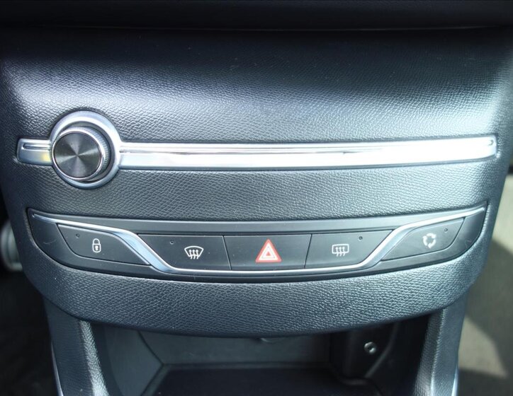 Peugeot 308 Kombi 1,6 l 88 kw