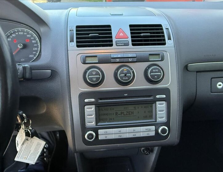 Volkswagen Touran MPV 2,0 l 103 kw