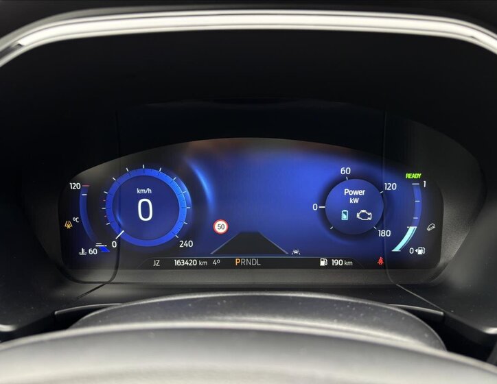 Ford Kuga SUV / Terénní 2,5 l 140 kw