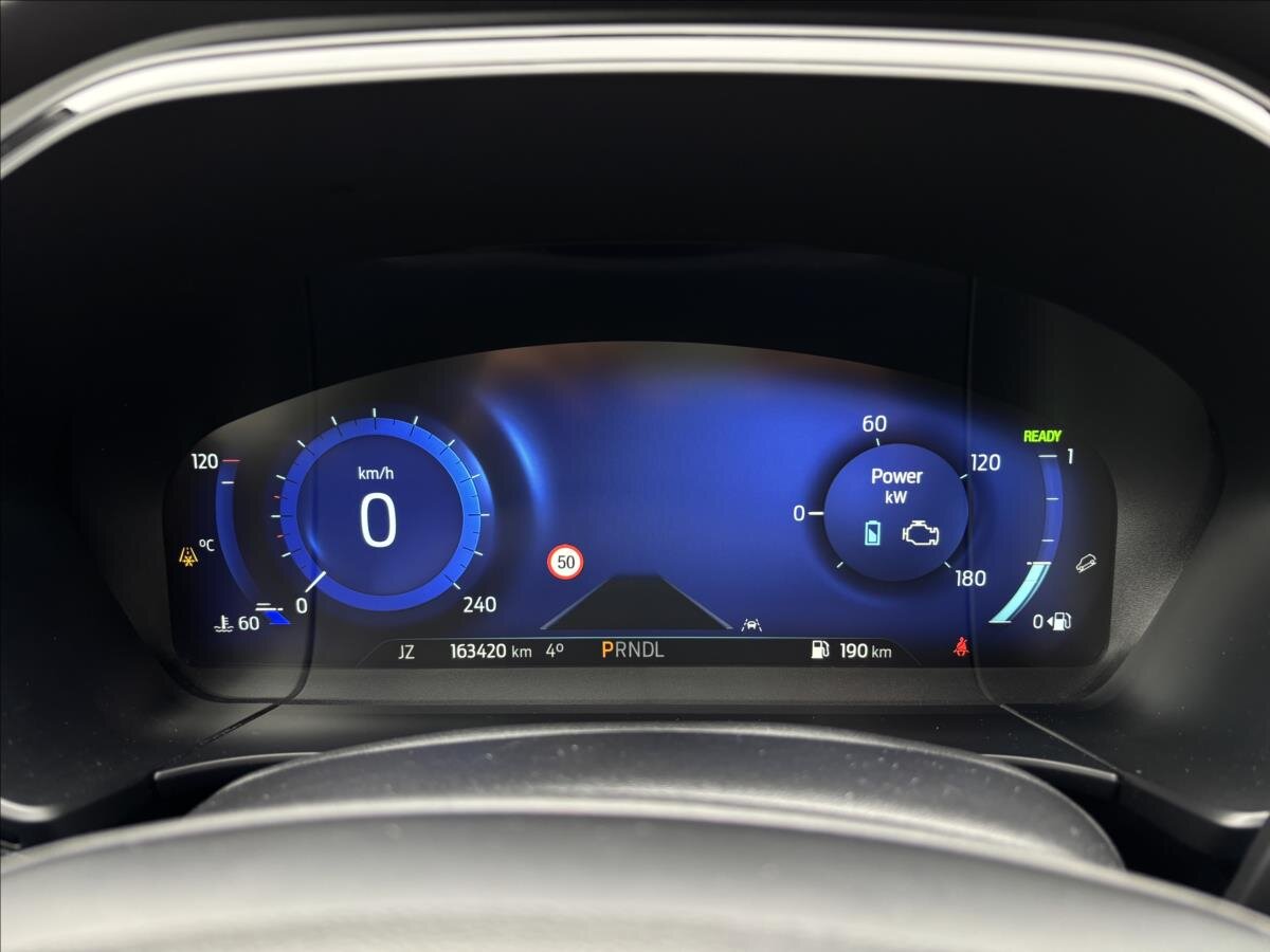 Ford Kuga SUV / Terénní 2,5 l 140 kw