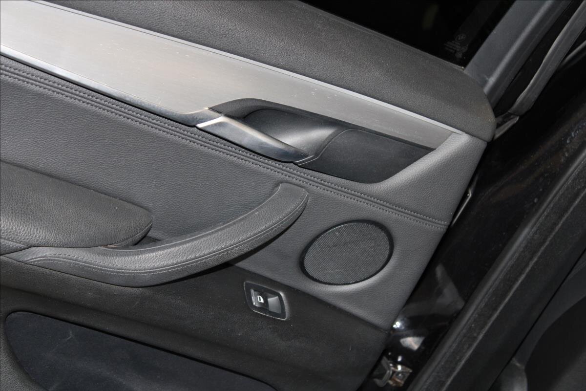 BMW X5 SUV / Terénní 3,0 l 190 kw