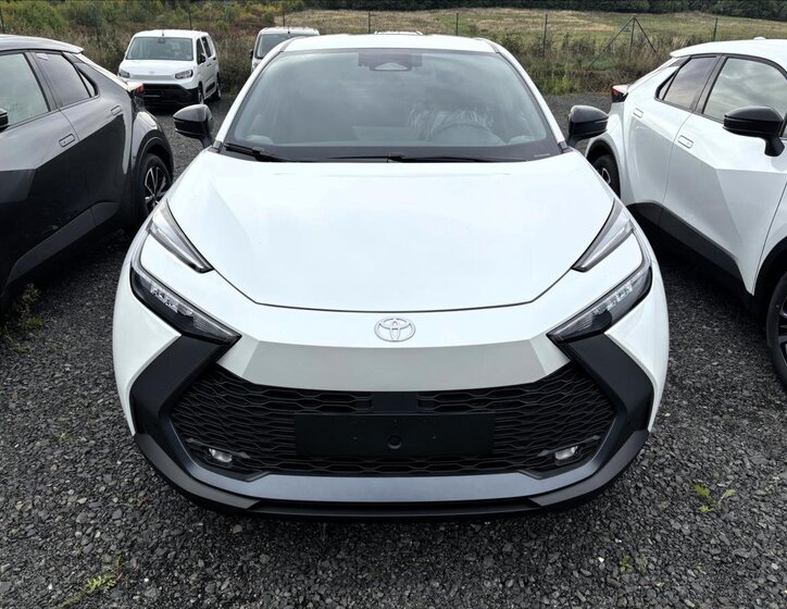 Toyota C-HR 2