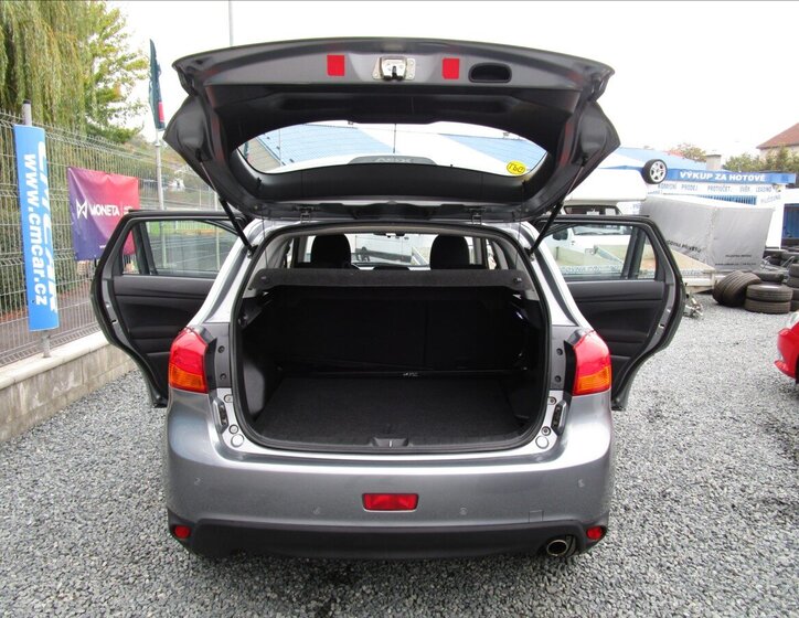 Mitsubishi ASX SUV / Terénní 1,6 l 86 kw