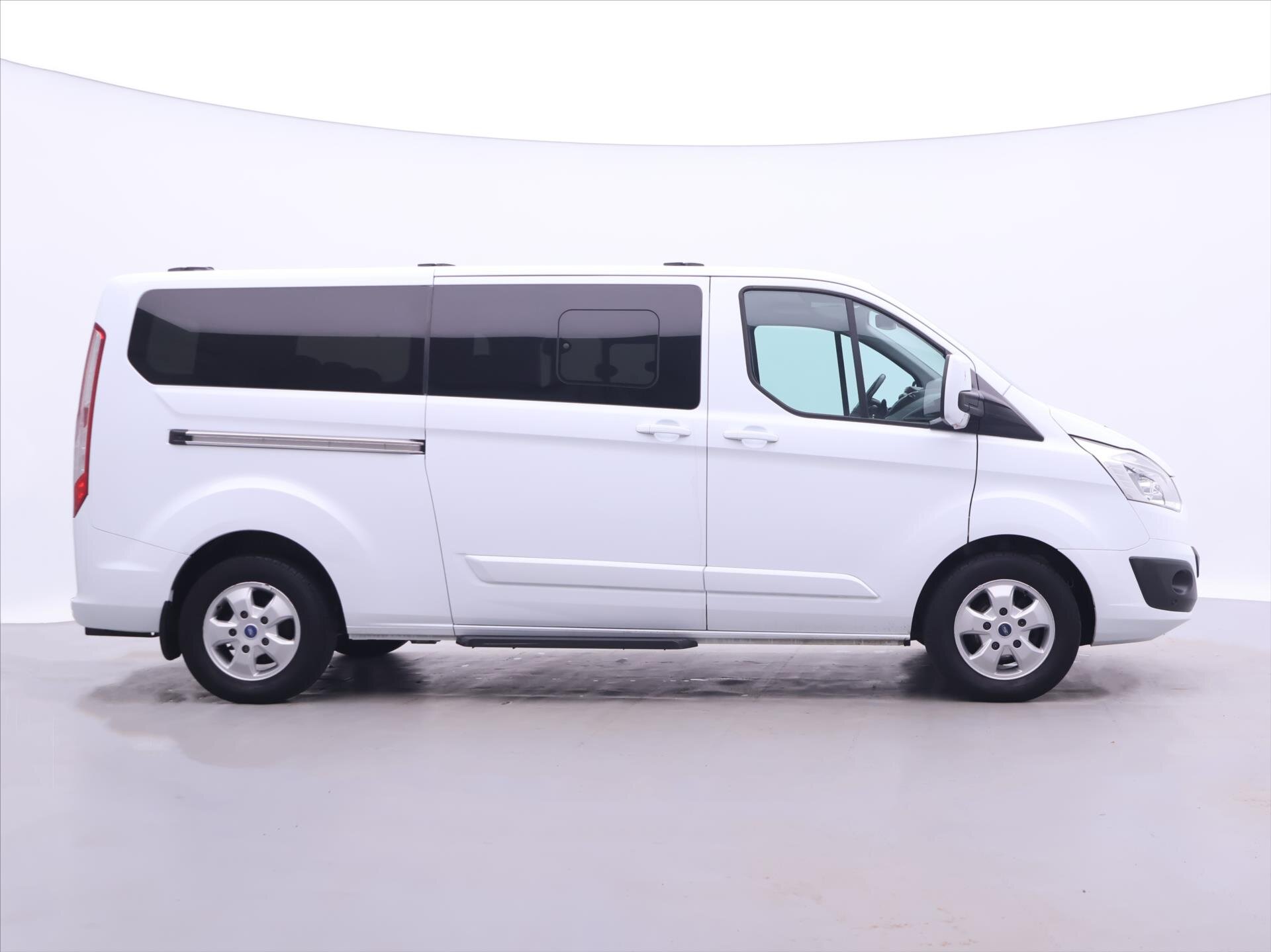 Ford Tourneo Custom Kombi 2,0 l 125 kw