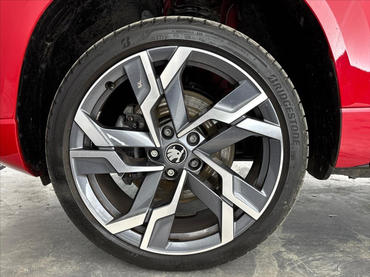 Škoda Karoq SUV / Terénní 1,5 l 110 kw