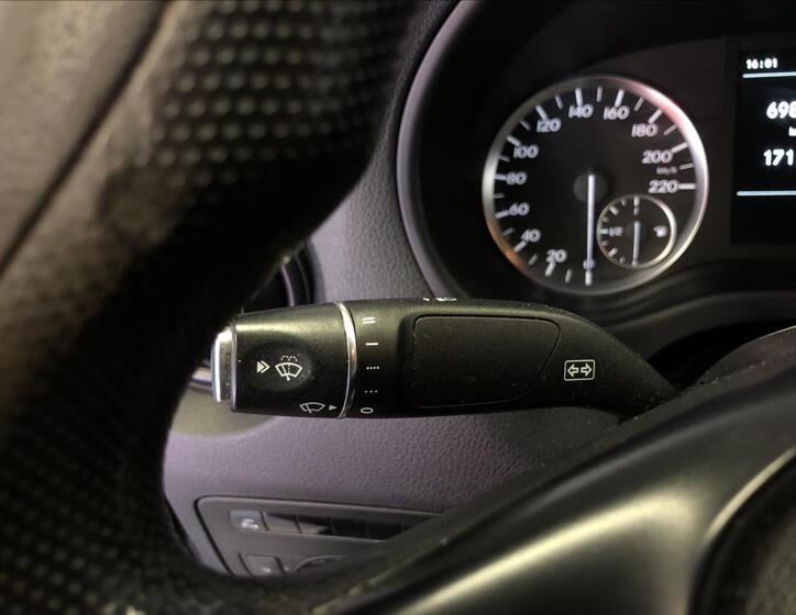 Mercedes-Benz Vito 15