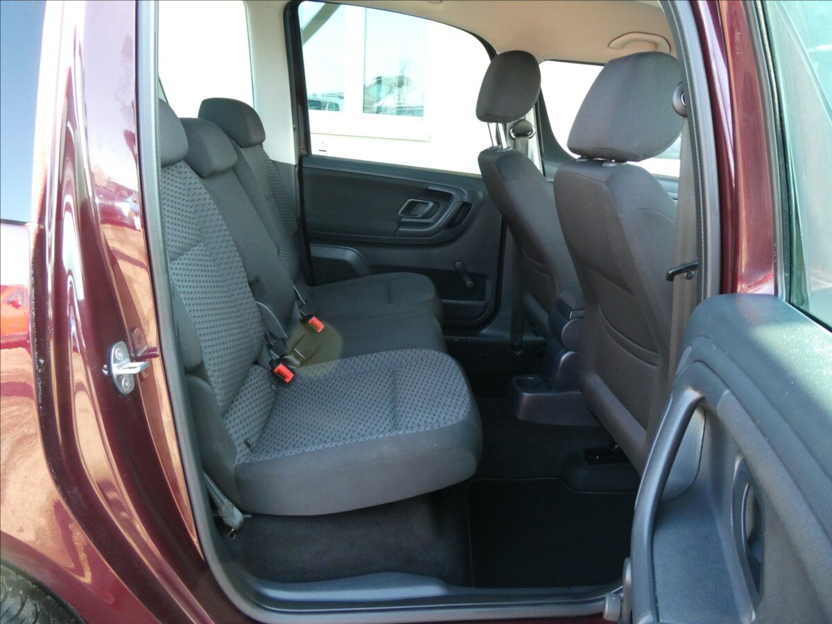 Škoda Roomster Kombi 1,2 l 63 kw