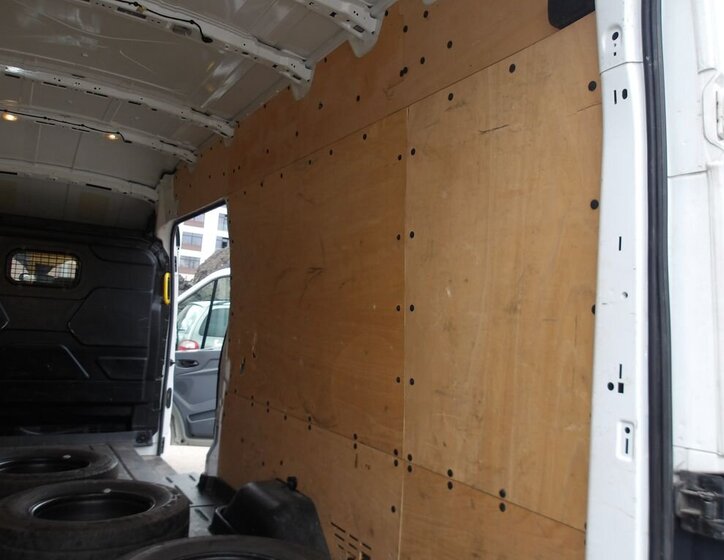 Ford Transit Skříň 2,2 l 114 kw