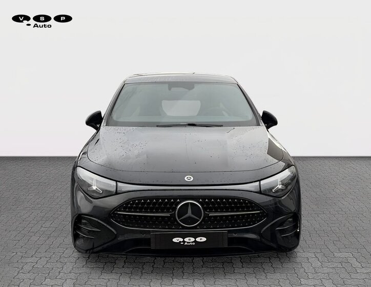 Mercedes-Benz CLA Sedan / Limuzína 1,3 l 120 kw