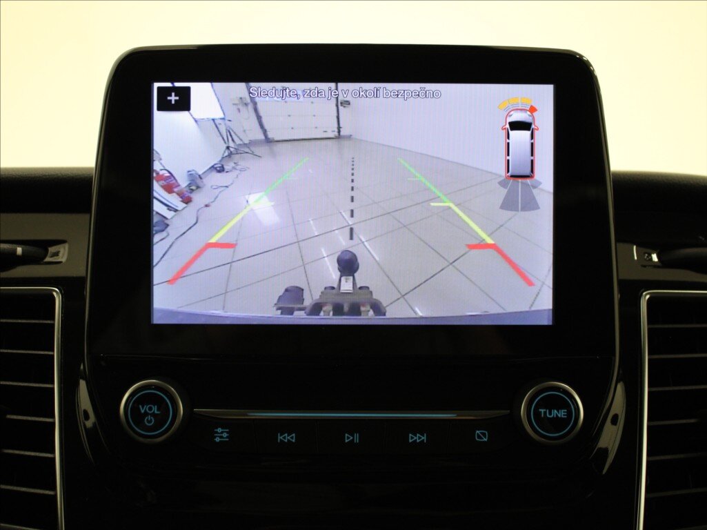 Ford Tourneo Custom MPV 2,0 l 136 kw