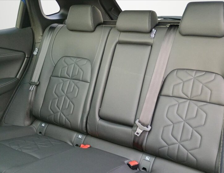 Nissan Qashqai SUV 1,3 l 116 kw