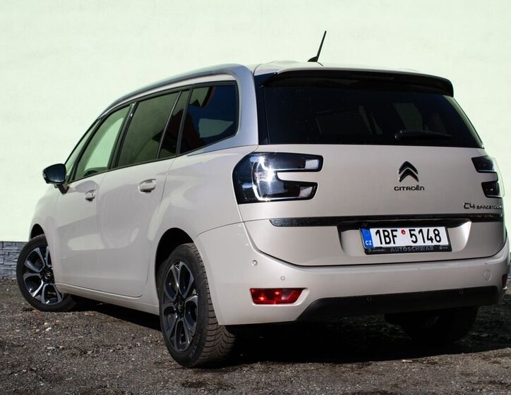 Citroën C4 SpaceTourer MPV 2,0 l 120 kw