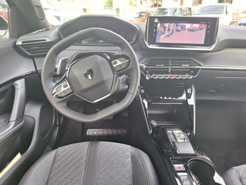 Peugeot 2008 SUV 1,2 l 96 kw