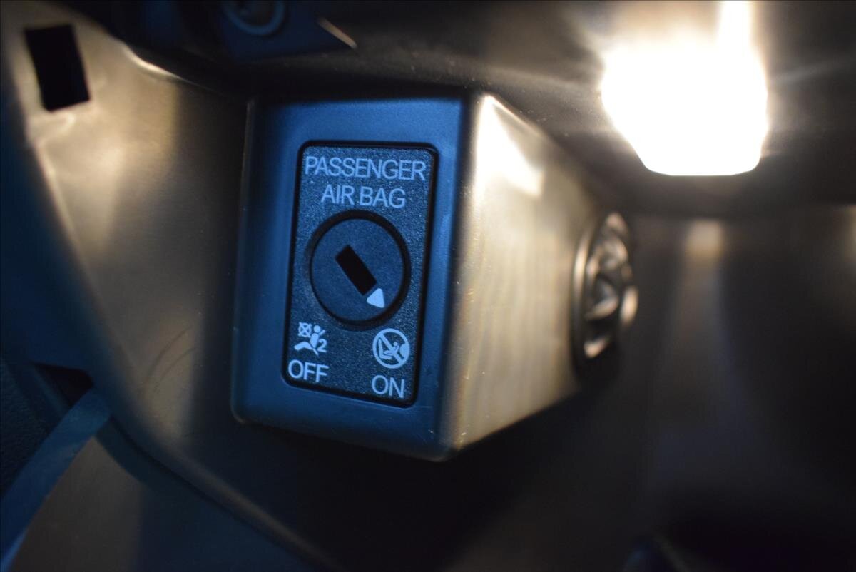 Škoda Rapid Liftback 1,2 l 77 kw