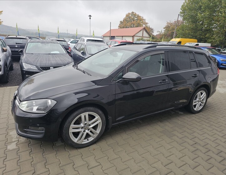 Volkswagen Golf 10