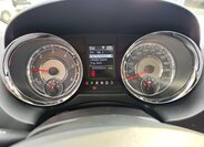 Lancia Voyager MPV 2,8 l 120 kw