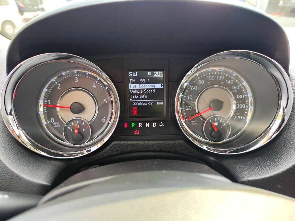 Lancia Voyager MPV 2,8 l 120 kw