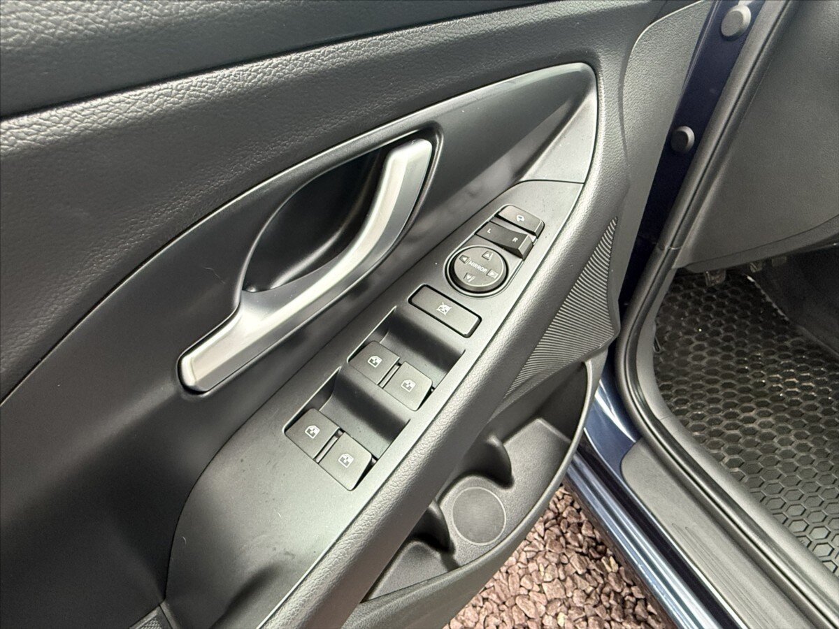 Hyundai i30 Hatchback 1,5 l 71 kw