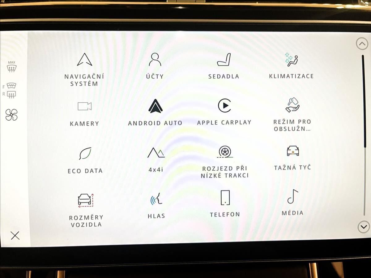 Land Rover Range Rover Velar SUV / Terénní 2,0 l 150 kw