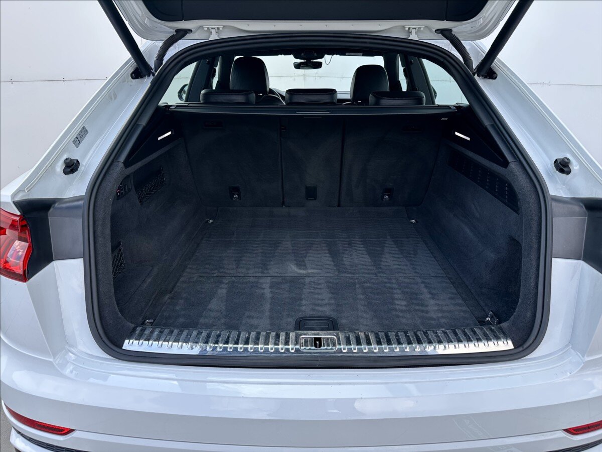 Audi SQ8 SUV / Terénní 4,0 l 320 kw