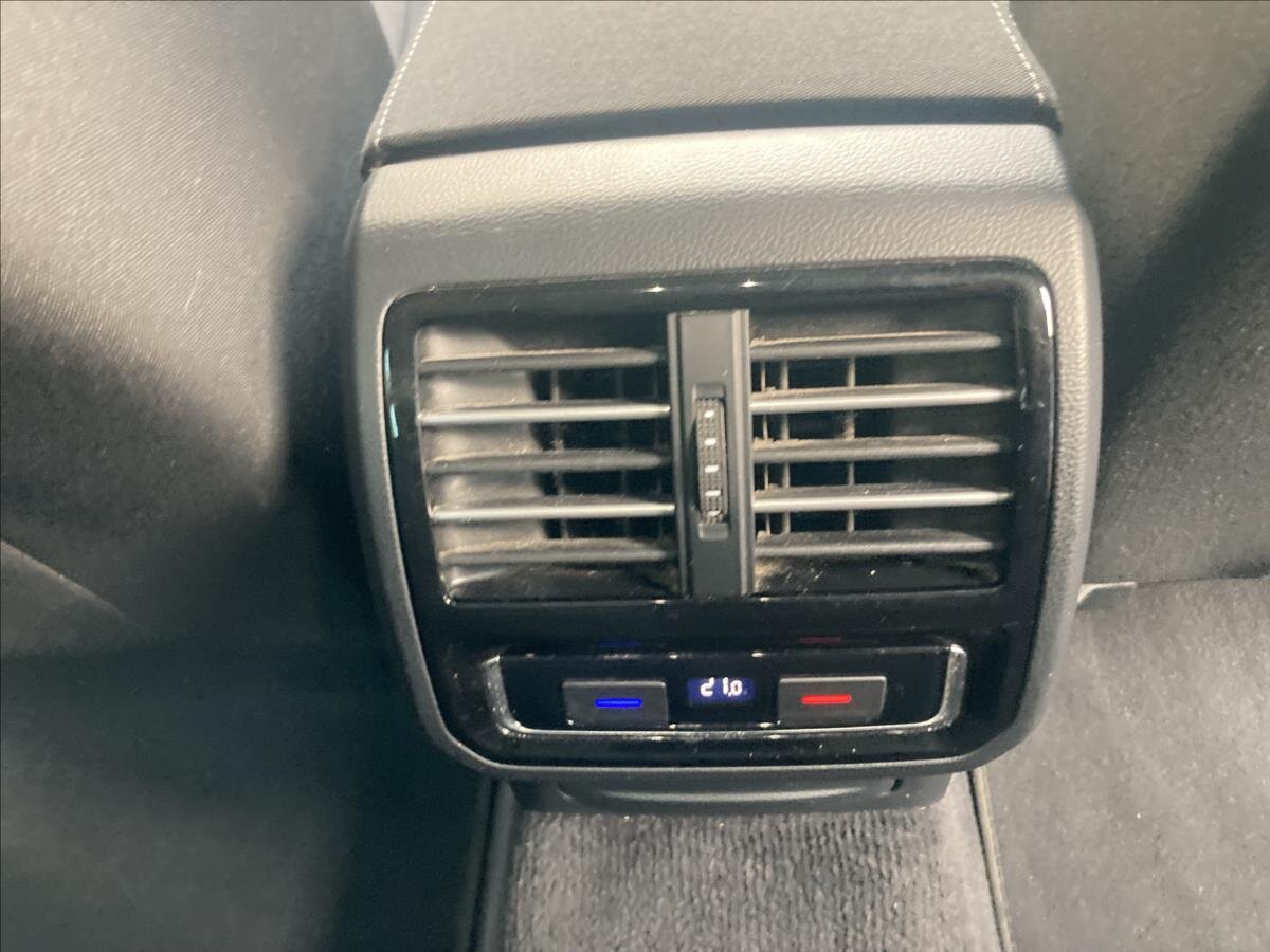 Volkswagen Passat Kombi 1,4 l 110 kw