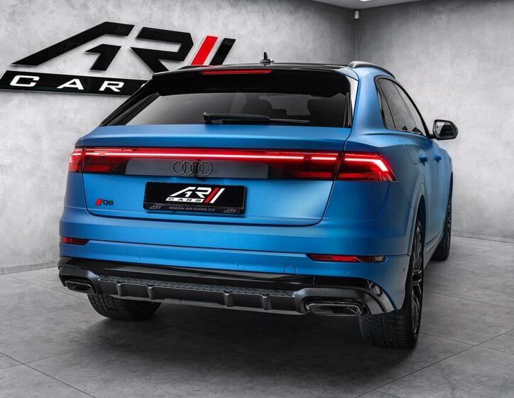 Audi Q8 SUV / Terénní 3,0 l 210 kw