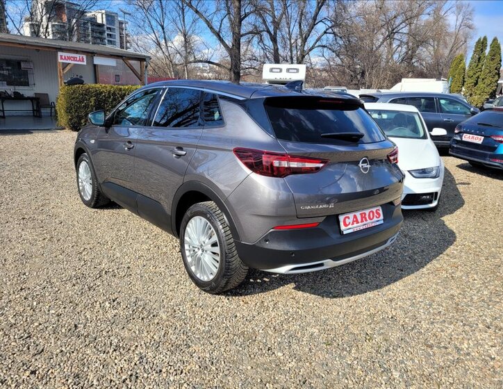 Opel Grandland X SUV / Terénní 1,5 l 96 kw