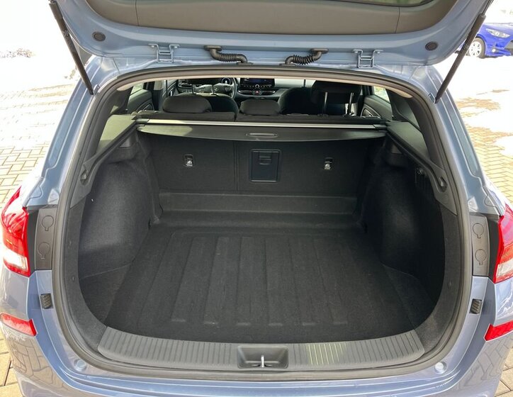 Hyundai i30 Kombi 998,0 73 kw