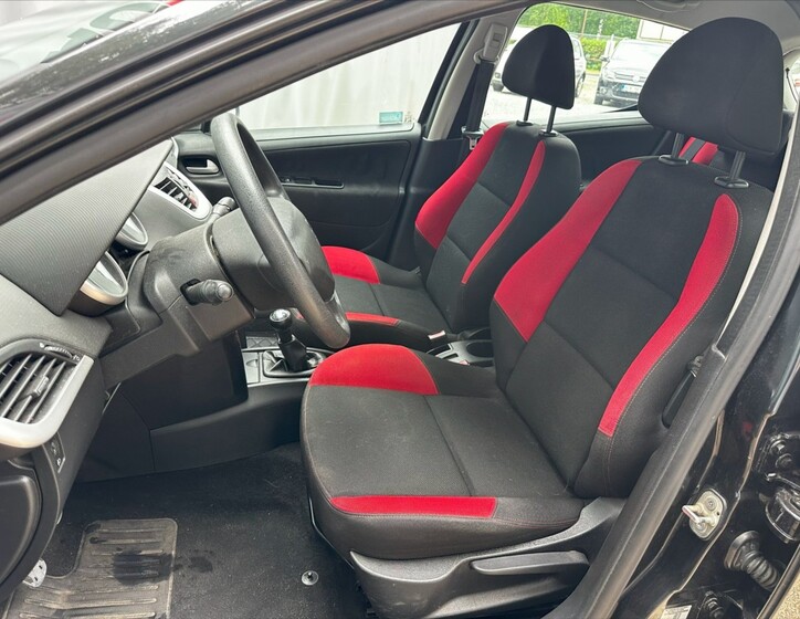 Peugeot 207 10