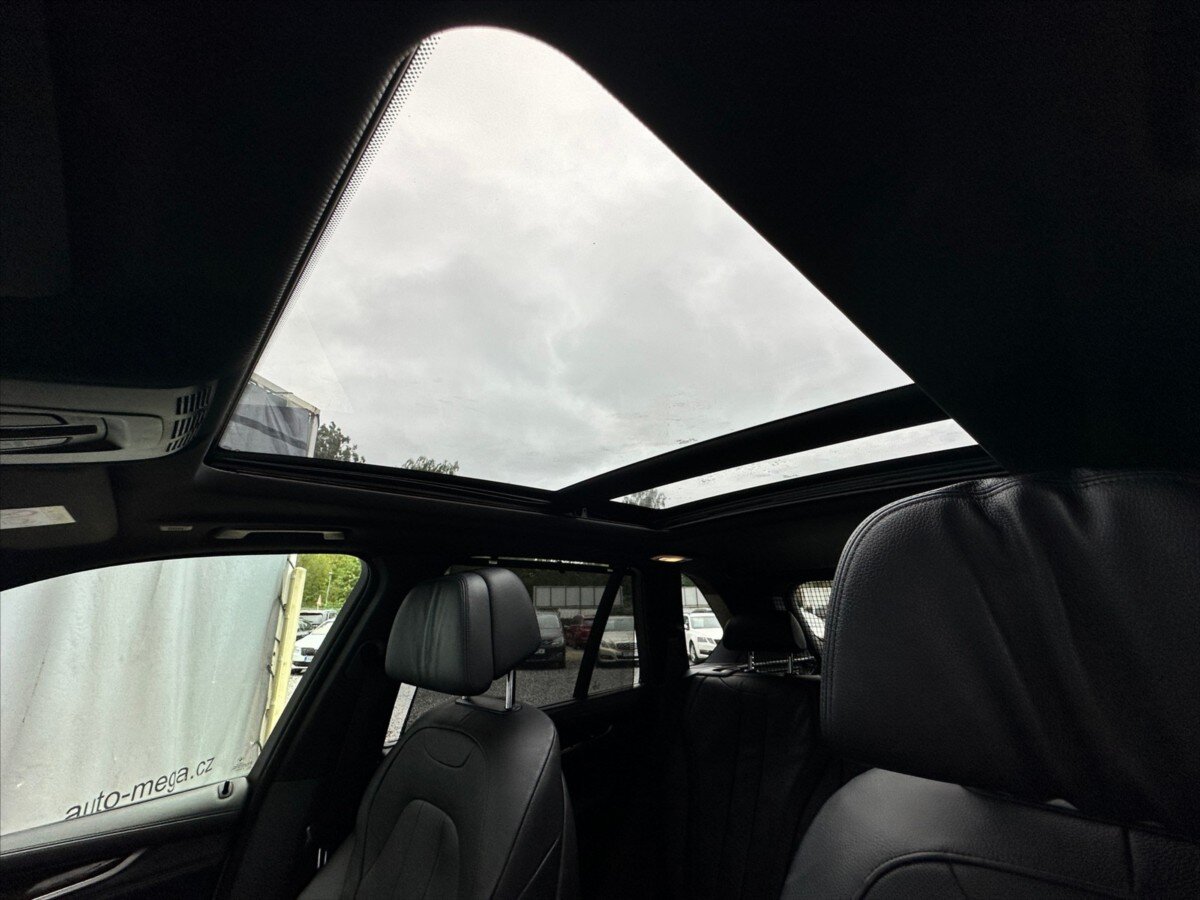 BMW X5 Kombi 3,0 l 280 kw