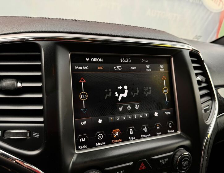 Jeep Grand Cherokee 27