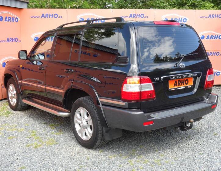 Toyota Land Cruiser 5