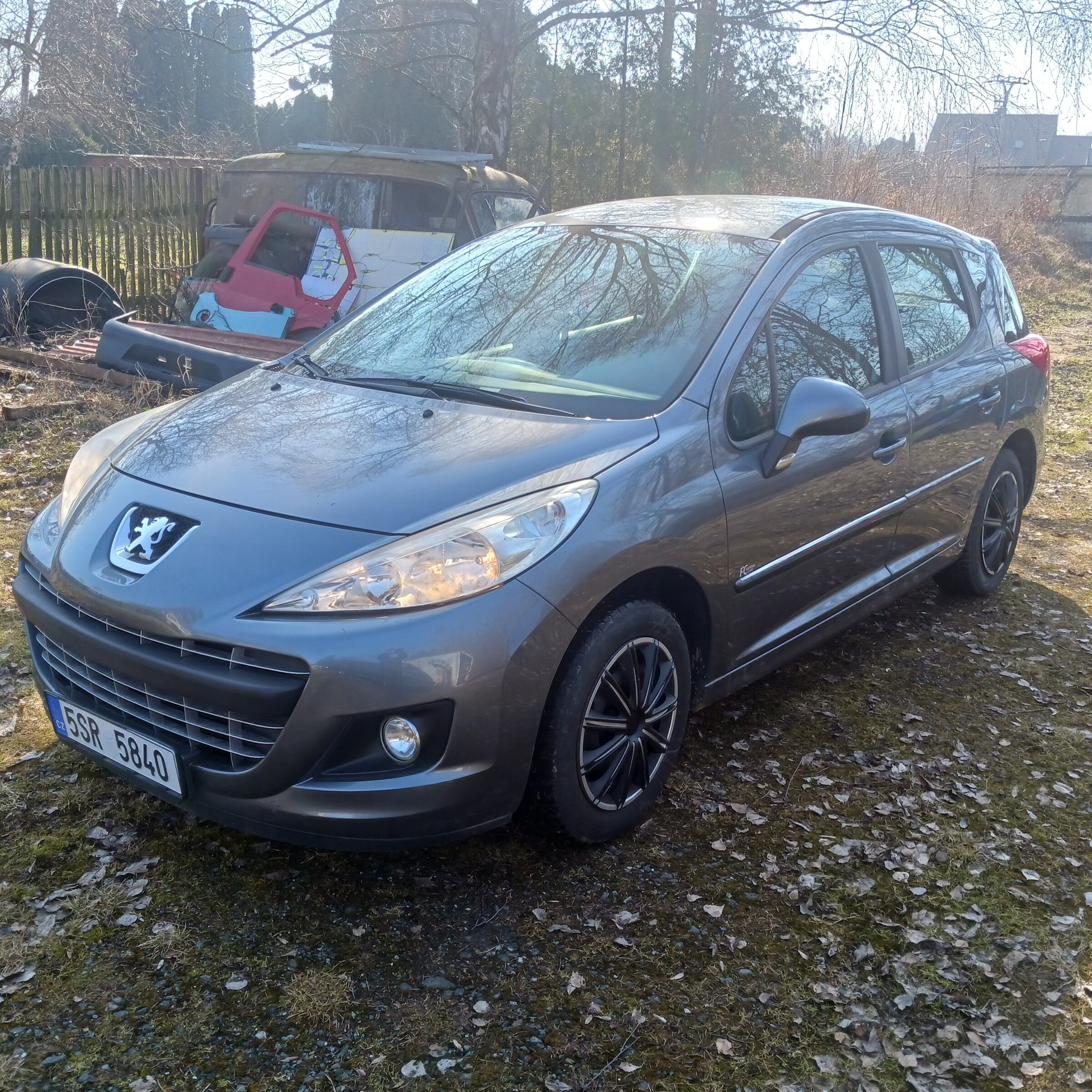 Peugeot 207 Kombi 1,4 l 54 kw