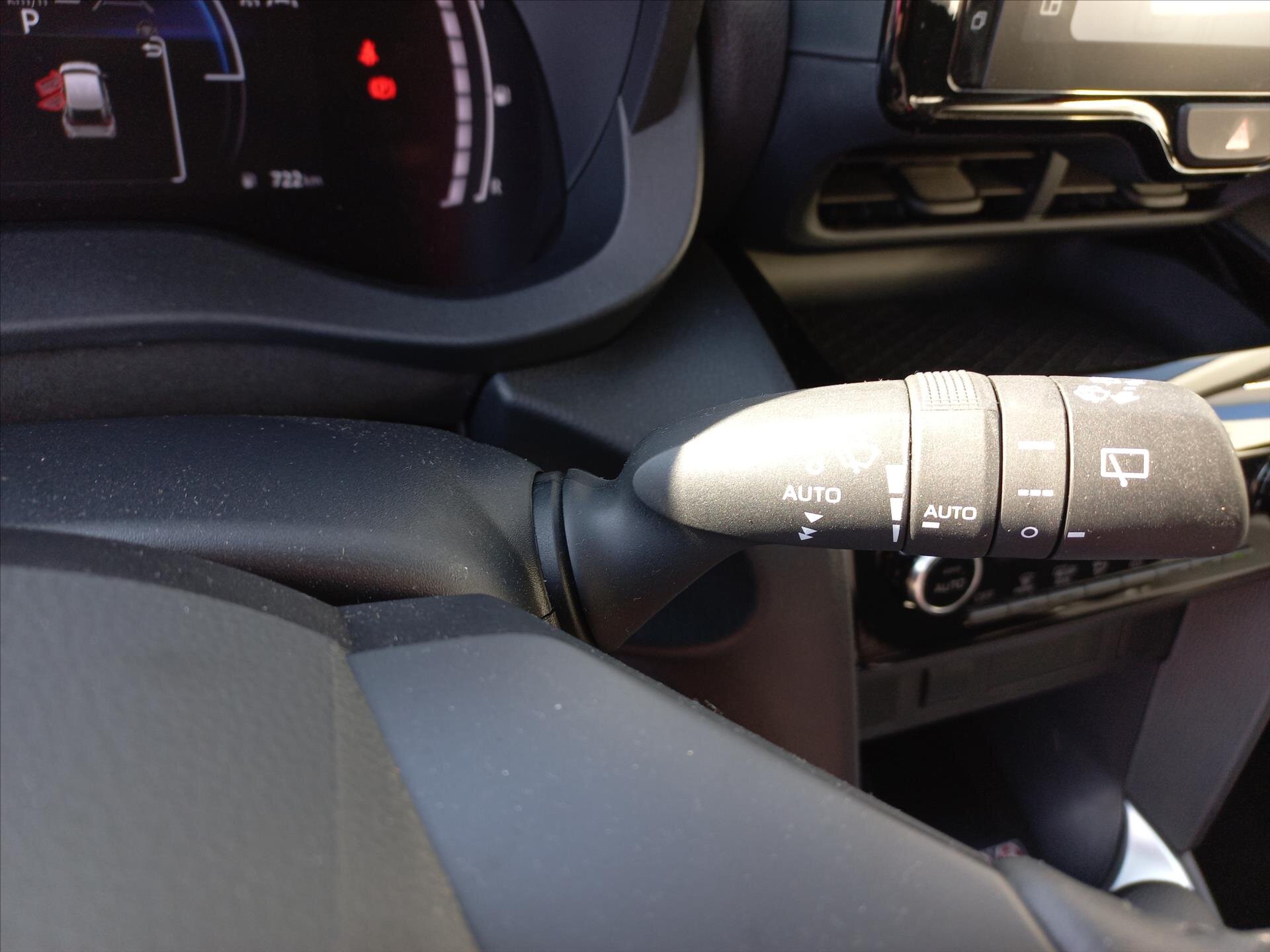 Toyota Yaris Cross CUV / Crossover 1,5 l 68 kw