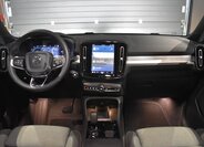 Volvo XC40 12