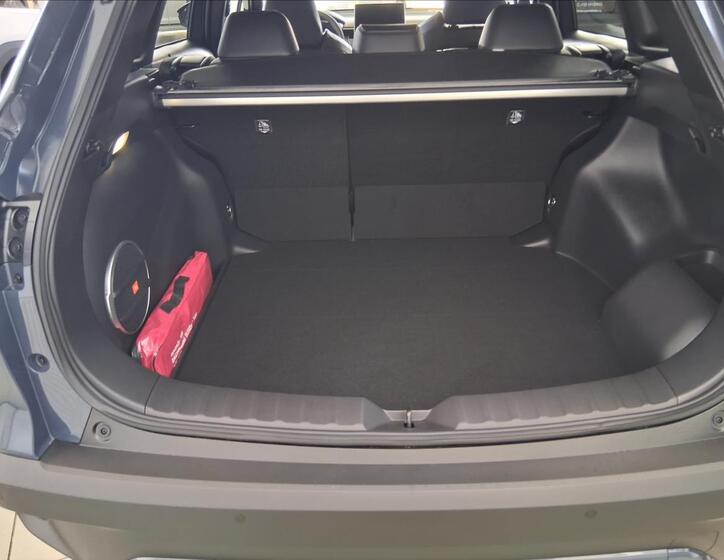 Toyota Corolla Cross 6