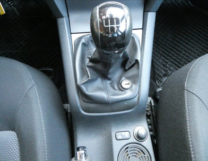 Škoda Octavia Sedan / Limuzína 1,6 l 85 kw